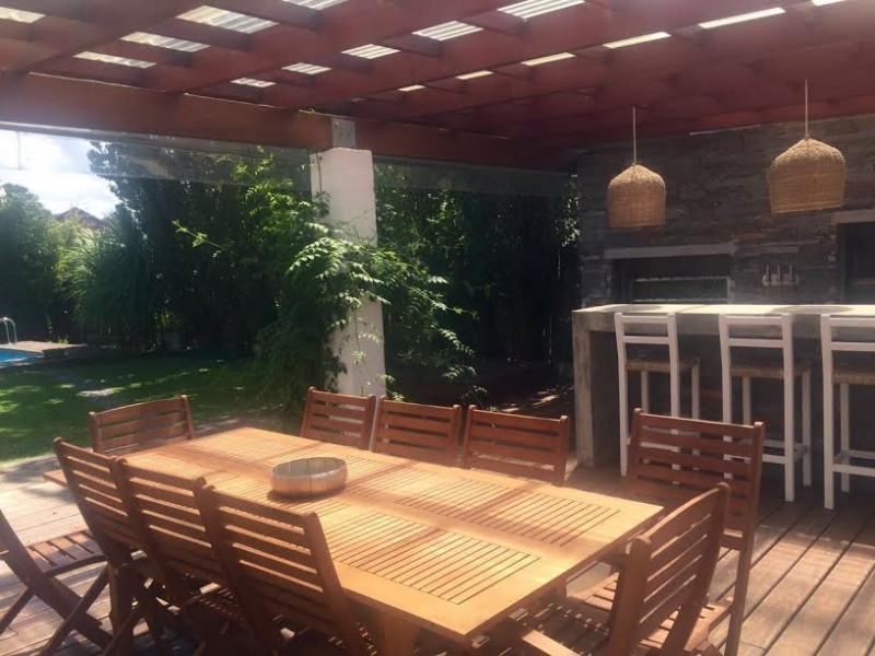 Casa en LA Barra con piscina 